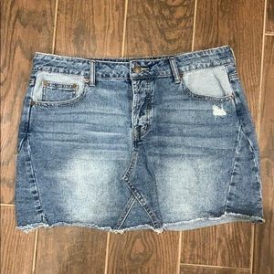 Denim skirt